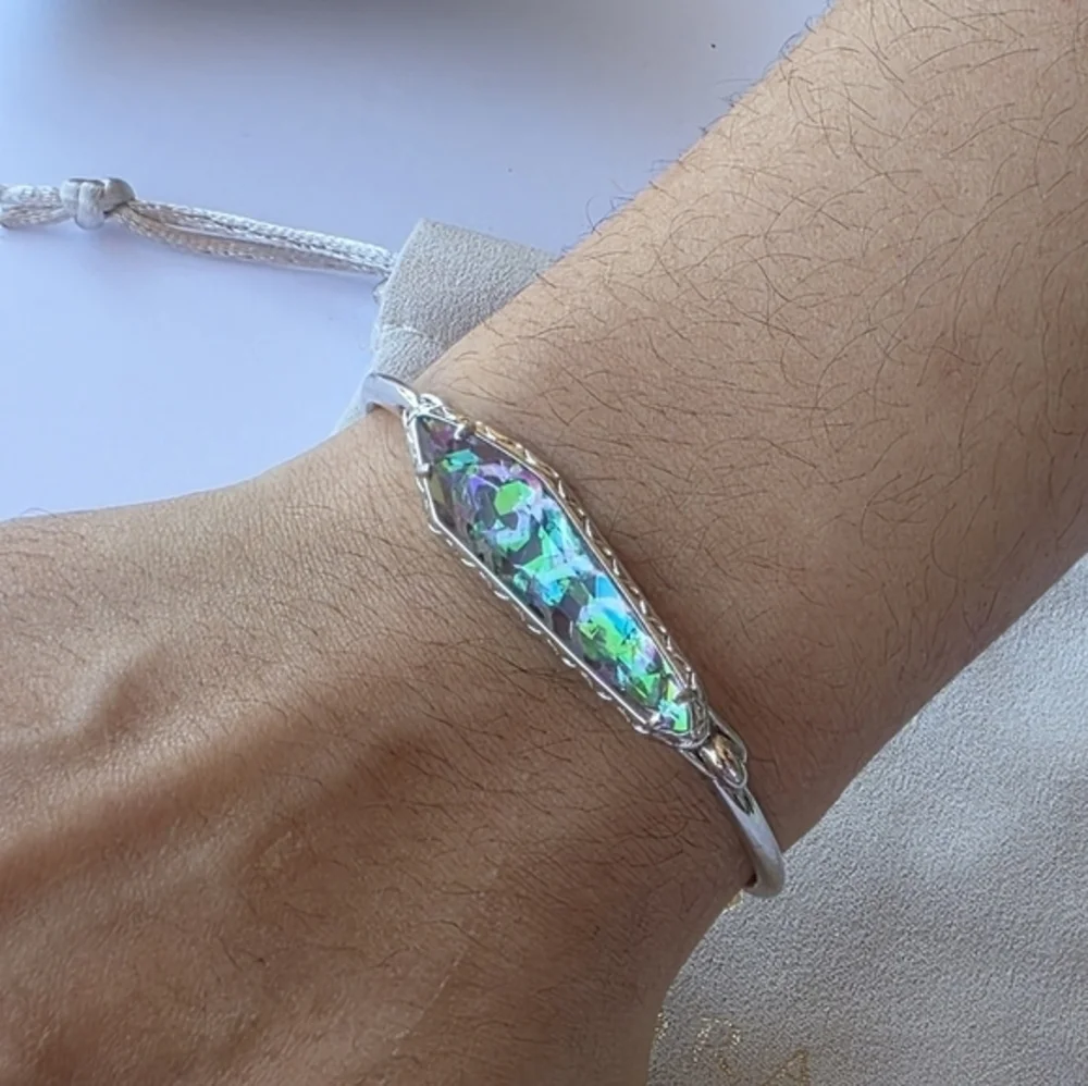 Kendra Scott Alice?‎ Hinged Silver Rhodium Iridescent Bracelet
